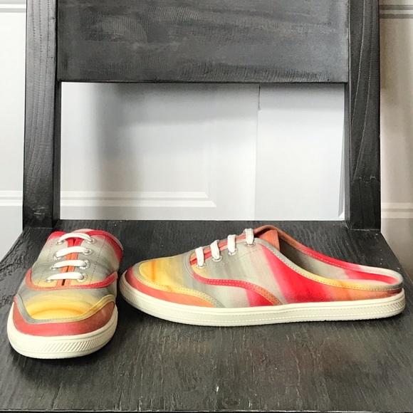 Vince Camuto Celiste Canvas Slip On Mules EUC - Picture 2 of 10